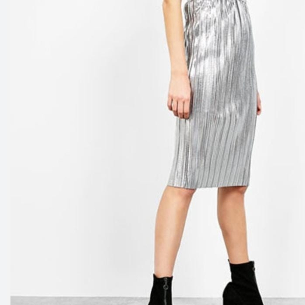 Silver Pleated Women's Skirt